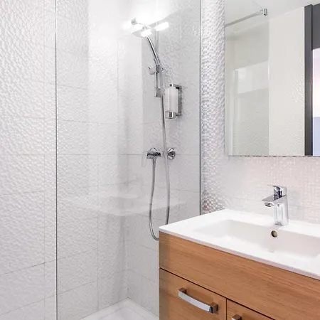Western Portes D'aquitaine Agen Sud Hotell