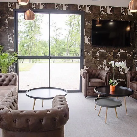 Western Portes D'aquitaine Agen Sud Hotell
