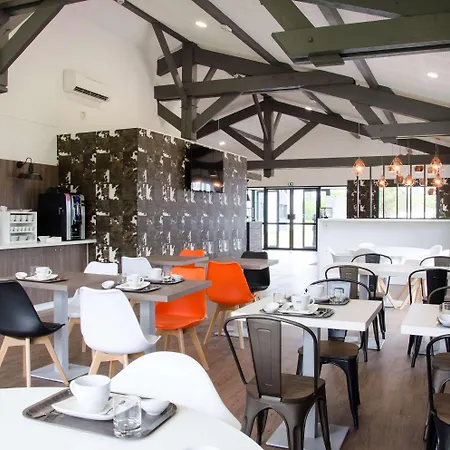 Western Portes D'aquitaine Agen Sud 3* لو باساج