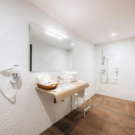 Western Portes D'aquitaine Agen Sud فندق لو باساج