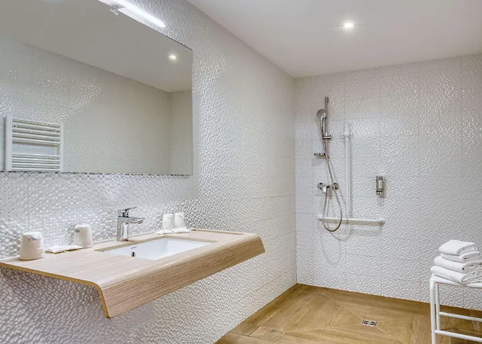 호텔 Western Agen Le Passage, Agen Sud 3*